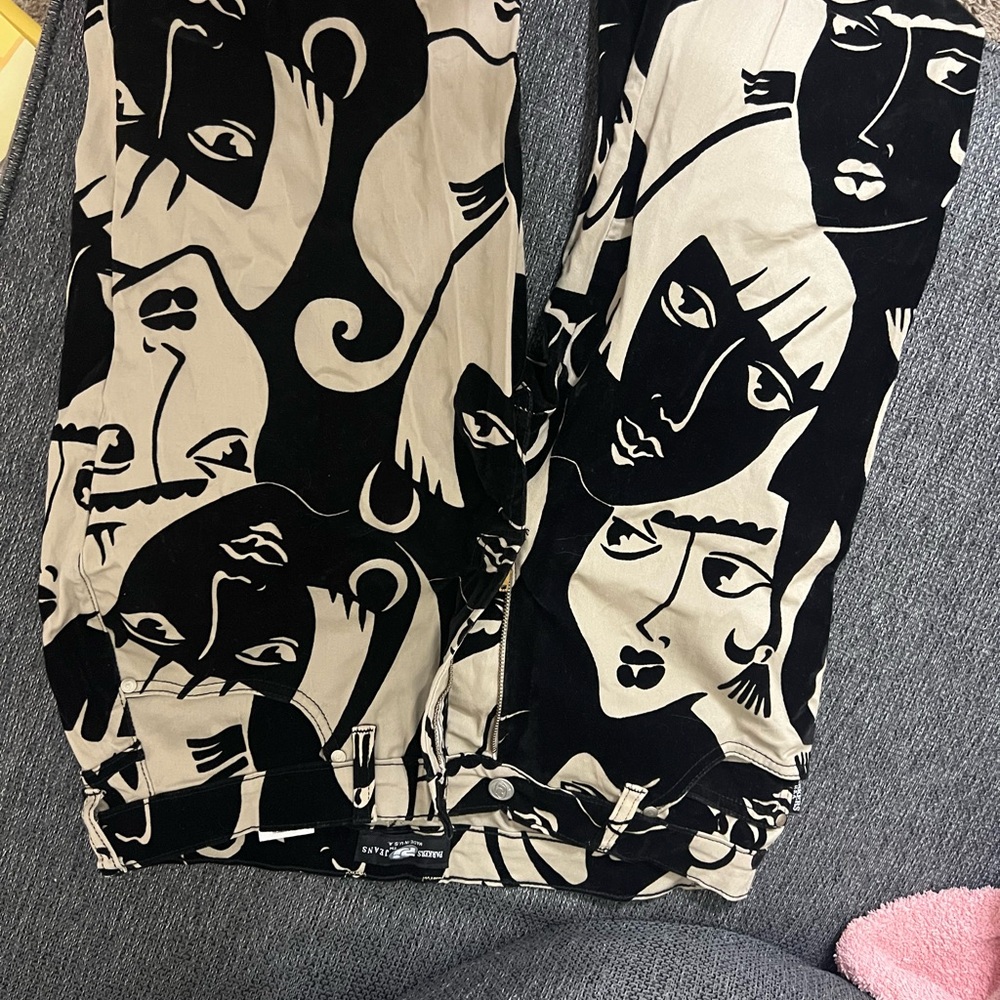 Parker Black and Cream Wide Leg Pants with Artistic Face design - Picture 5 of 6